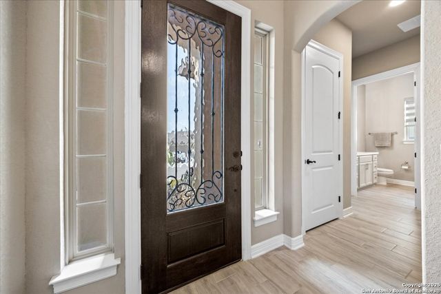 1622 Buttonwood, San Antonio, TX 78260