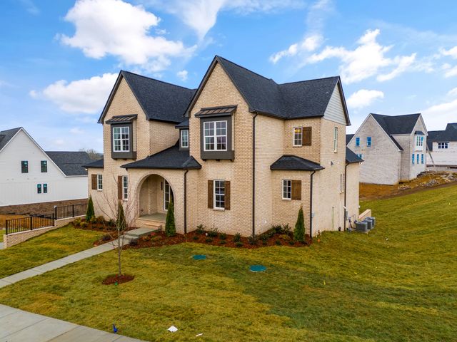 1125 Sage St, Thompsons Station, TN 37179