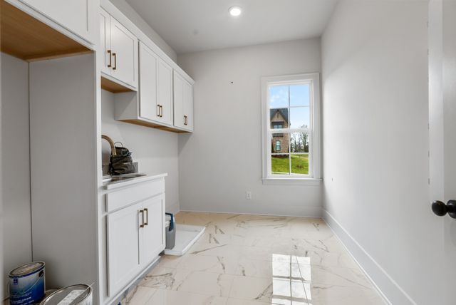 1125 Sage St, Thompsons Station, TN 37179