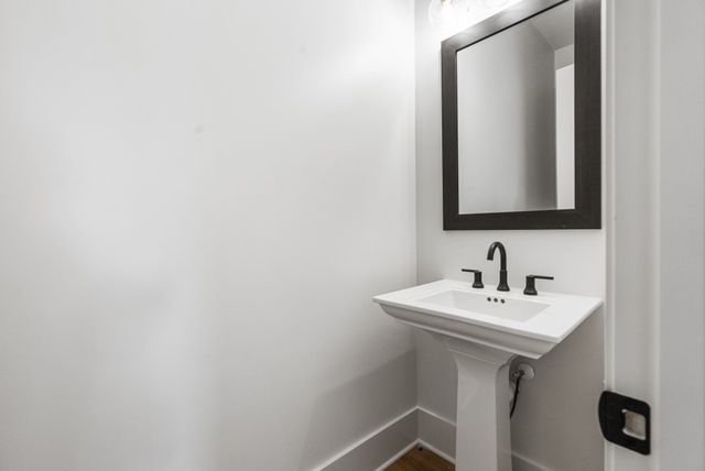 1125 Sage St, Thompsons Station, TN 37179