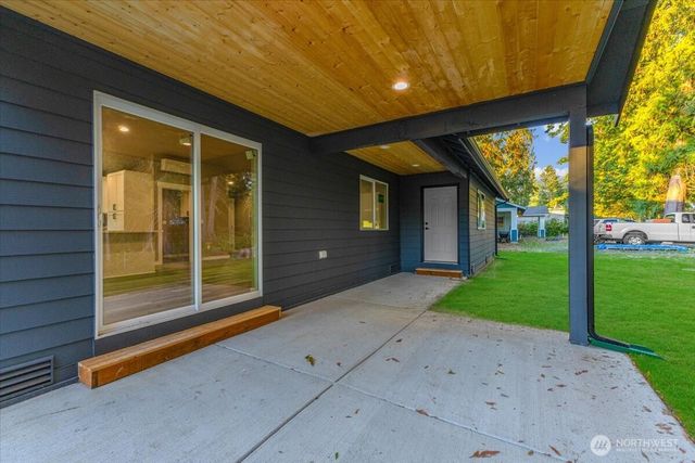 61 E Panorama Drive, Shelton, WA 98584