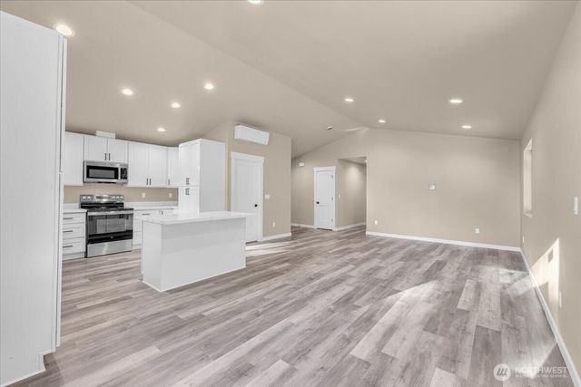 61 E Panorama Drive, Shelton, WA 98584