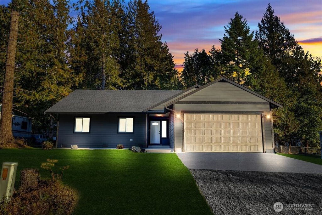 61 E Panorama Drive, Shelton, WA 98584