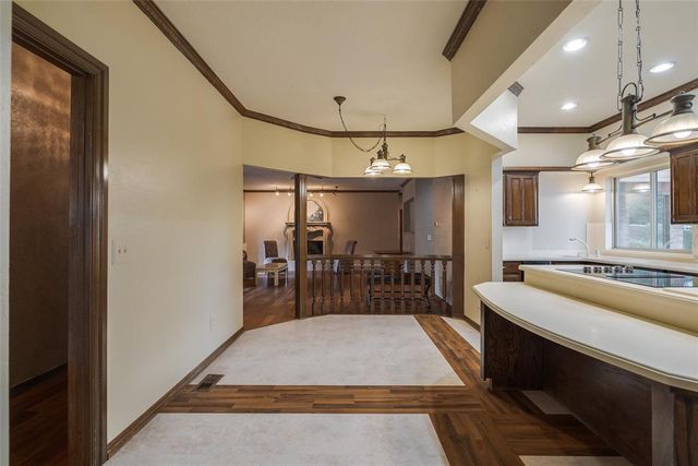 8204 Brownsville Lane, Bethany, OK 73008