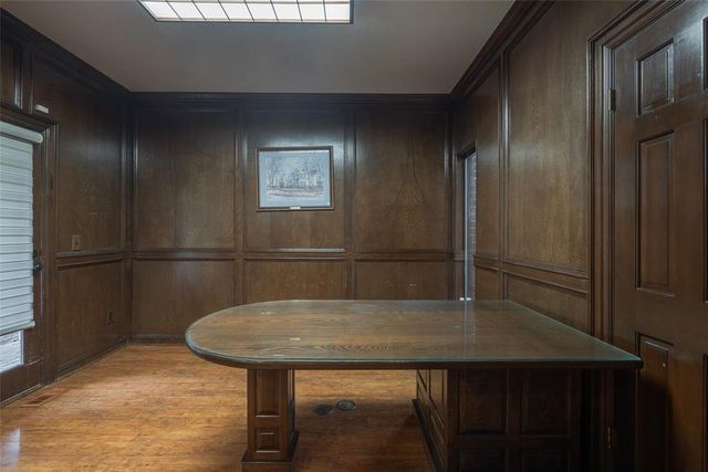 8204 Brownsville Lane, Bethany, OK 73008