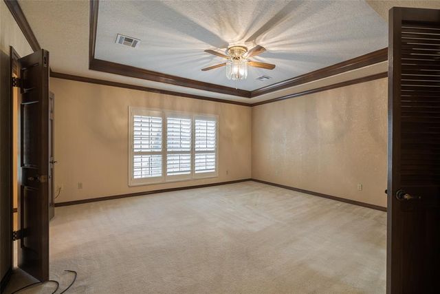 8204 Brownsville Lane, Bethany, OK 73008