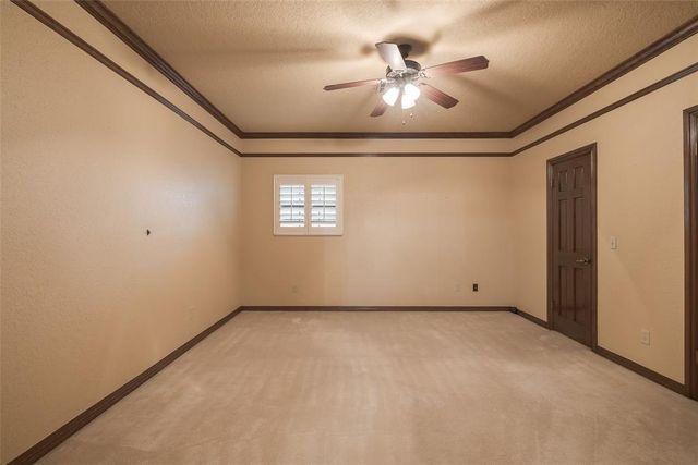 8204 Brownsville Lane, Bethany, OK 73008