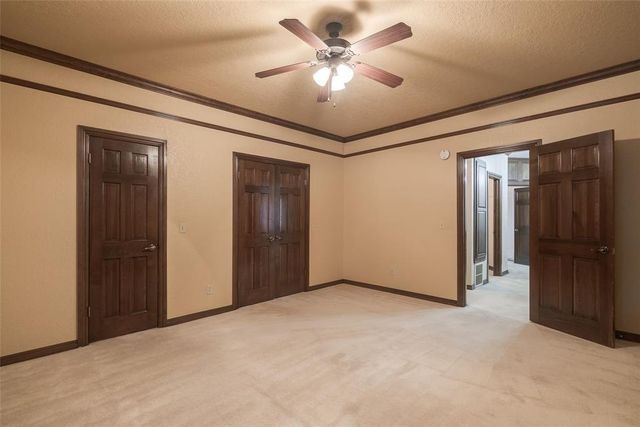 8204 Brownsville Lane, Bethany, OK 73008