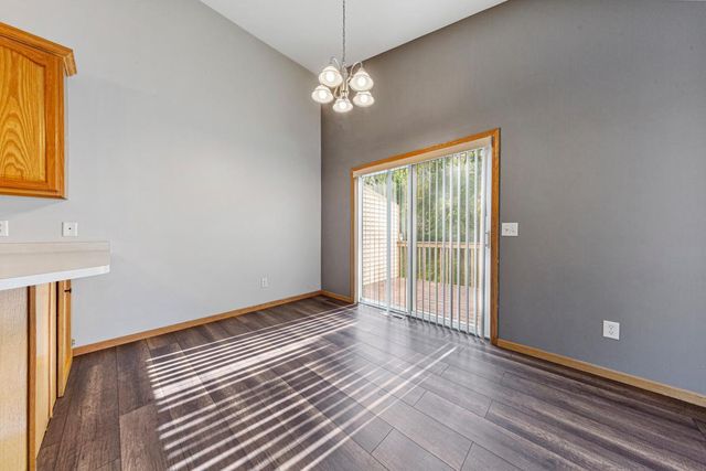 1465 S Trail Circle, Faribault, MN 55021