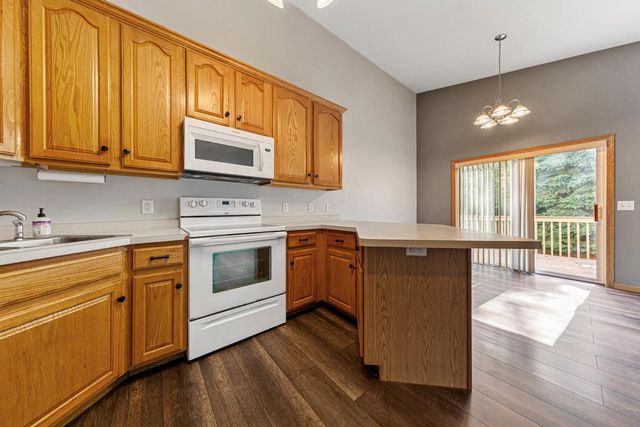 1465 S Trail Circle, Faribault, MN 55021