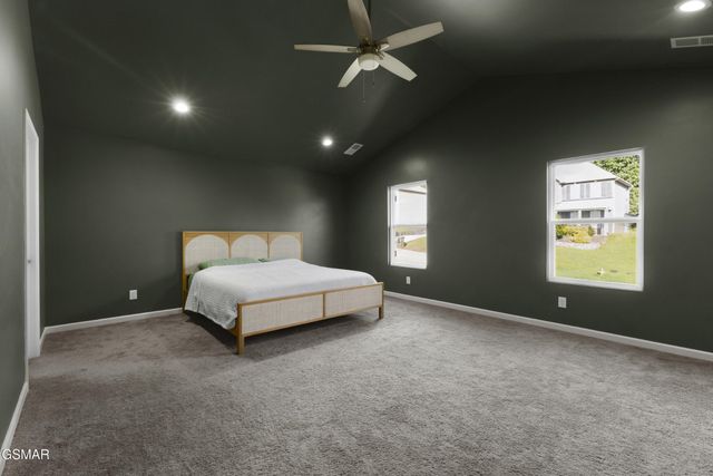 1007 Crown Ridge Lane, Powell, TN 37849