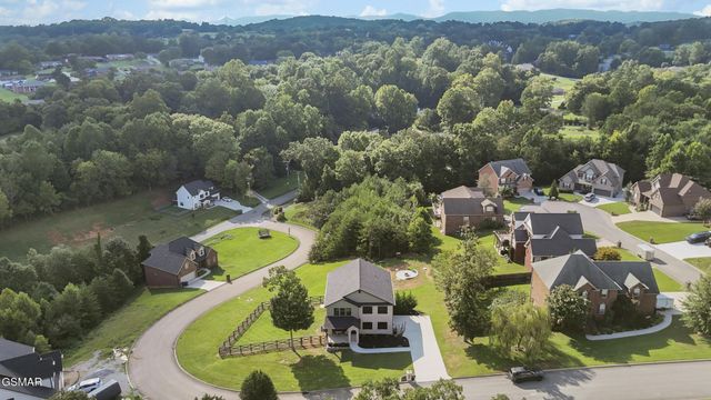 1007 Crown Ridge Lane, Powell, TN 37849