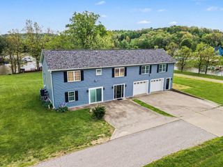 95 Waterside Drive, Sparta, KY 41086