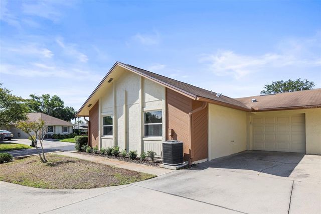 400 STIRLING TERRACE, Dunedin, FL 34698