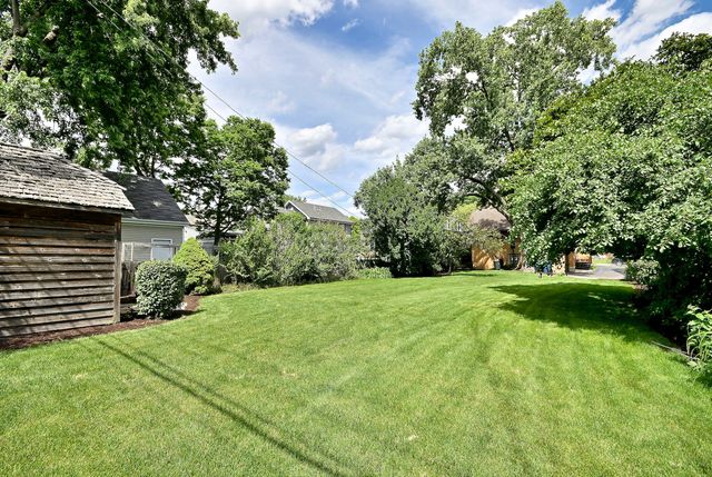 146 S Poplar Avenue, Elmhurst, IL 60126