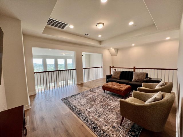 1629 Hazy Hills LOOP, Dripping Springs, TX 78620