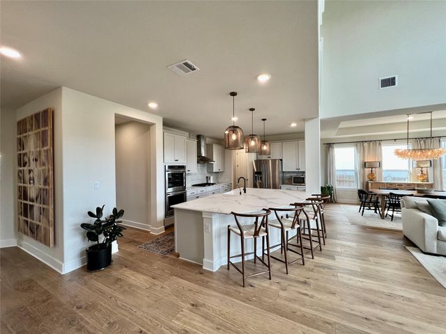 1629 Hazy Hills LOOP, Dripping Springs, TX 78620