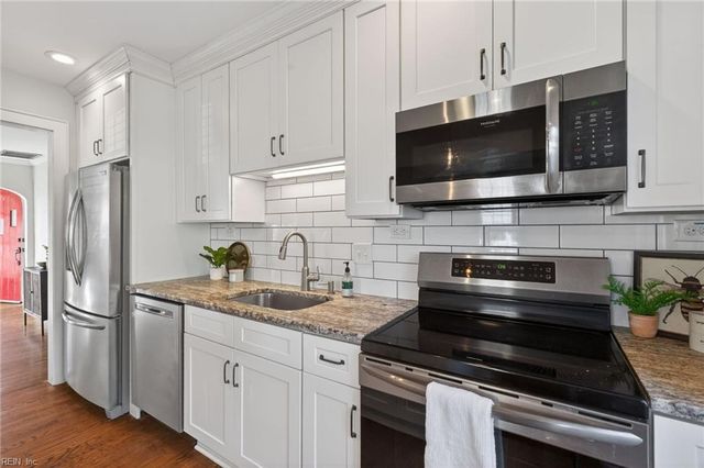 1426 Cedar LN, Norfolk, VA 23508