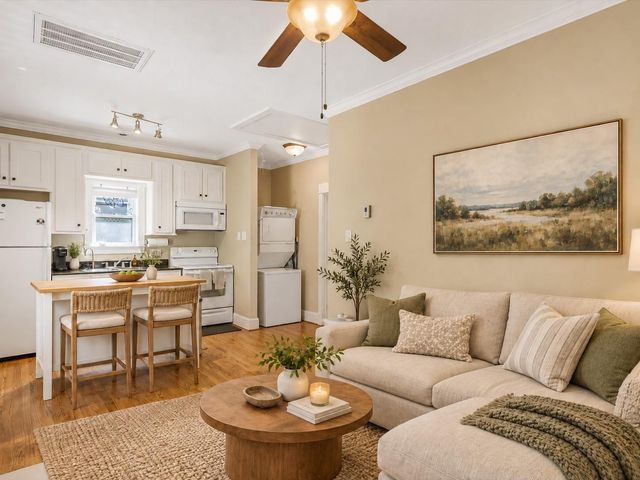 837 E 27th Street, Houston, TX 77009