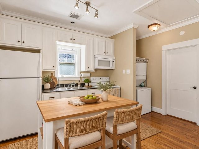 837 E 27th Street, Houston, TX 77009