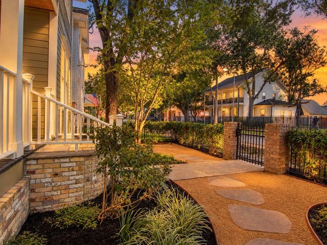 837 E 27th Street, Houston, TX 77009