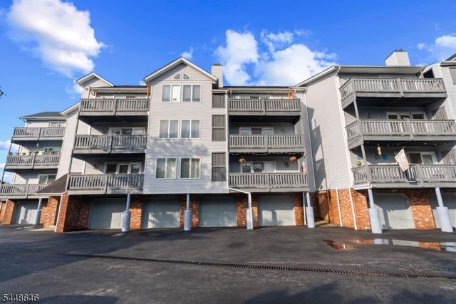 900 Van Houten Ave A2, Clifton City, NJ 07013