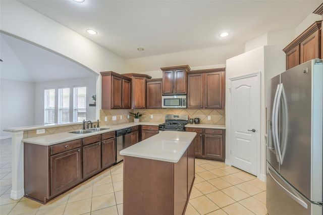 28622 Lockeridge Springs Drive, Spring, TX 77386