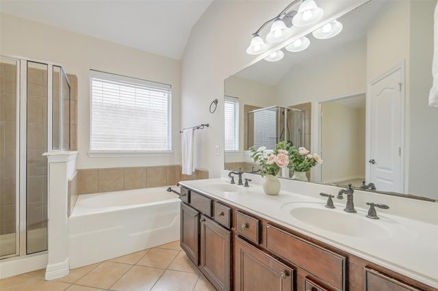 28622 Lockeridge Springs Drive, Spring, TX 77386