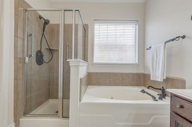 28622 Lockeridge Springs Drive, Spring, TX 77386