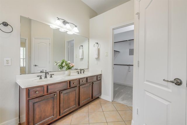 28622 Lockeridge Springs Drive, Spring, TX 77386