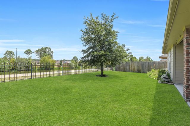 28622 Lockeridge Springs Drive, Spring, TX 77386
