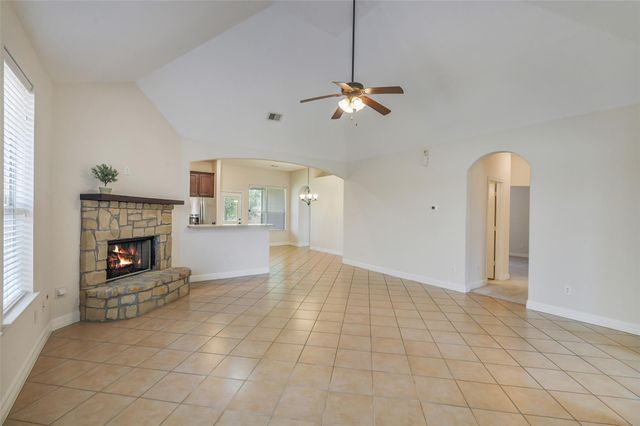 28622 Lockeridge Springs Drive, Spring, TX 77386