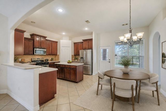 28622 Lockeridge Springs Drive, Spring, TX 77386