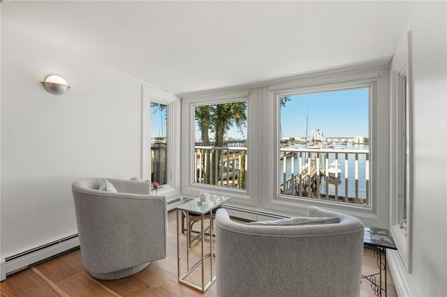 58 Washington Street 3, Newport, RI 02840