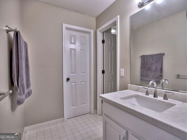 3004 Golf Crest Lane, Woodstock, GA 30189