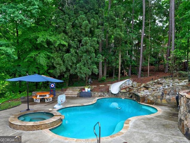 3004 Golf Crest Lane, Woodstock, GA 30189