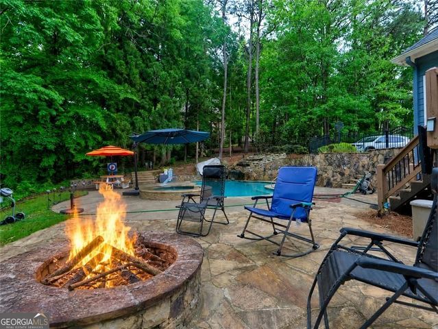 3004 Golf Crest Lane, Woodstock, GA 30189