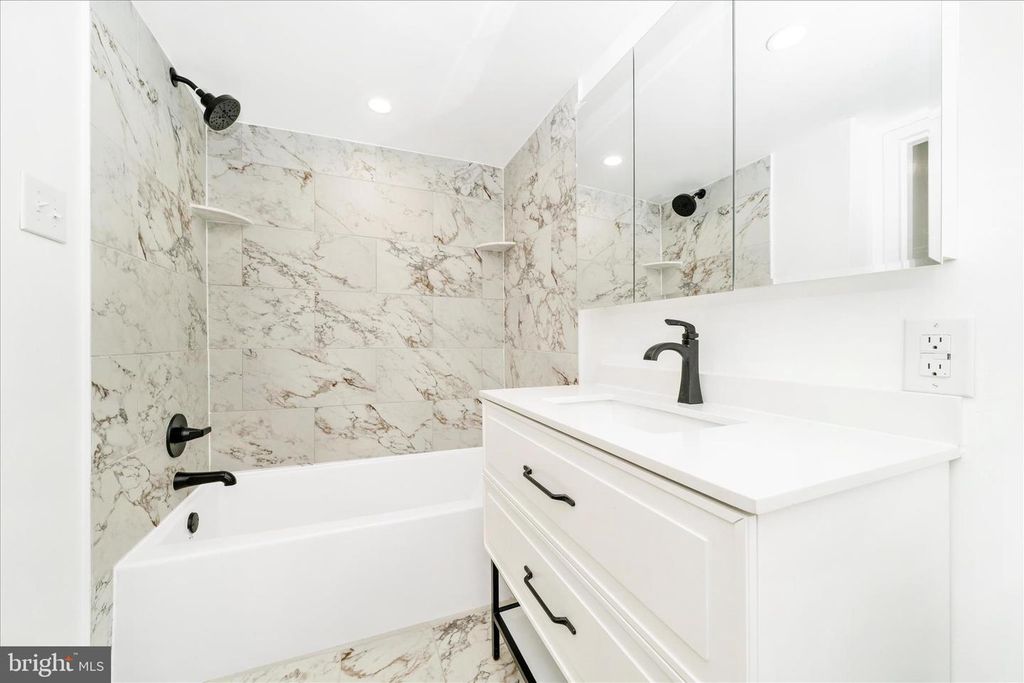 Image 29 of property listing at 10125 PRINCE PL #103-11B, Upper Marlboro, MD 20774