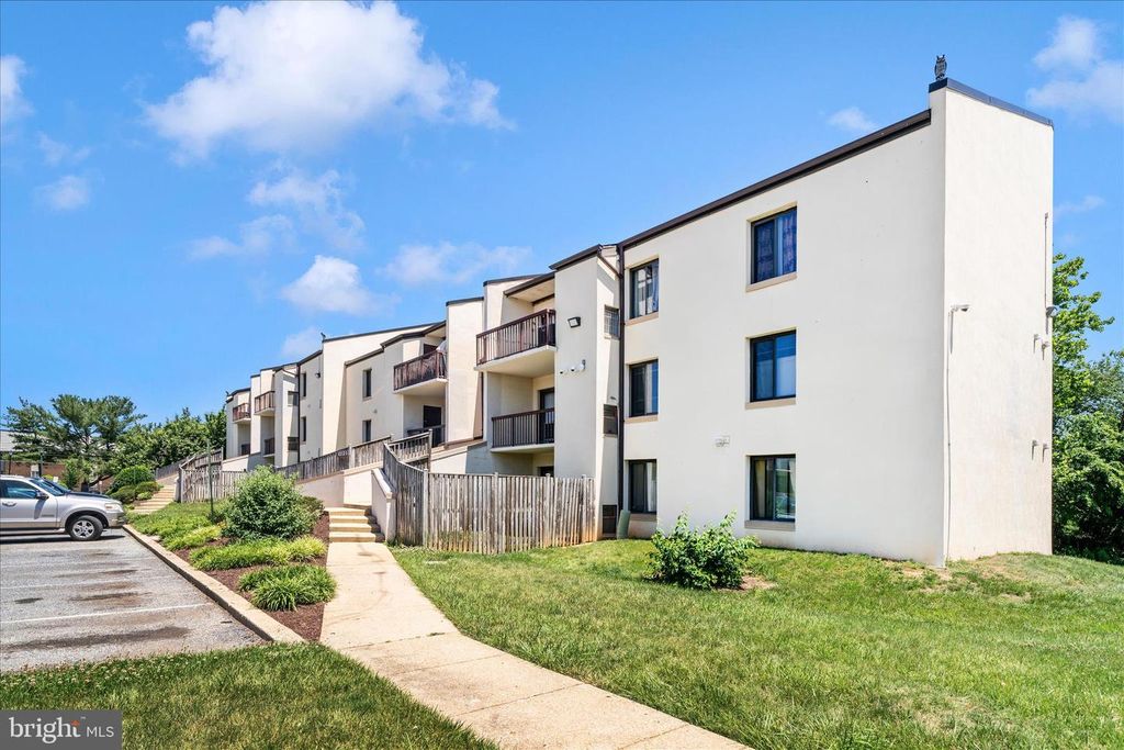 Image 42 of property listing at 10125 PRINCE PL #103-11B, Upper Marlboro, MD 20774