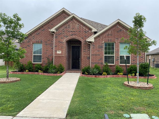 1521 Addison Drive, Lancaster, TX 75134