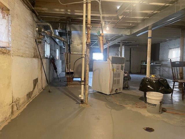 2525 Davisson Street, River Grove, IL 60171