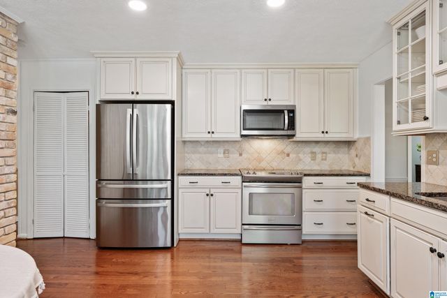 2313 WEXFORD LANE, Vestavia Hills, AL 35216