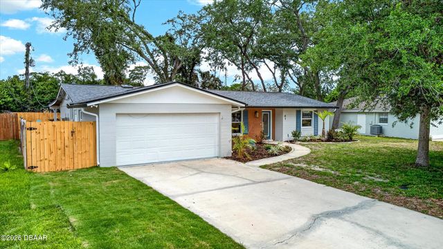 61 Merrywood Circle, Ormond Beach, FL 32174