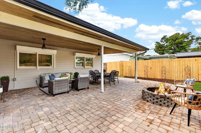 61 Merrywood Circle, Ormond Beach, FL 32174