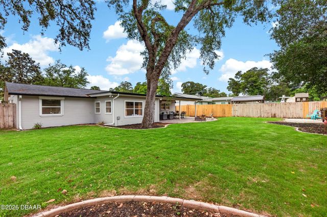 61 Merrywood Circle, Ormond Beach, FL 32174