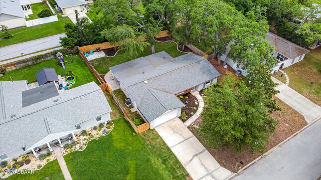 61 Merrywood Circle, Ormond Beach, FL 32174