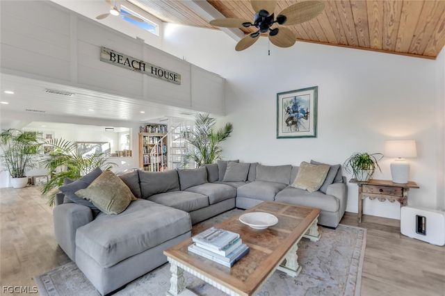 1450 Royal Poinciana DR, Sanibel, FL 33957