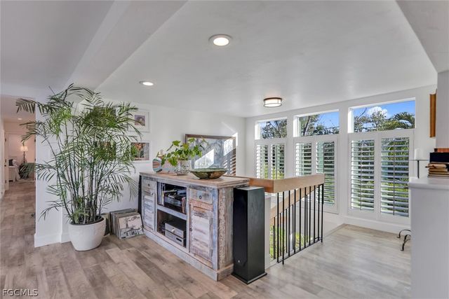 1450 Royal Poinciana DR, Sanibel, FL 33957