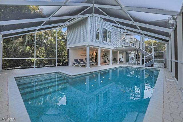 1450 Royal Poinciana DR, Sanibel, FL 33957