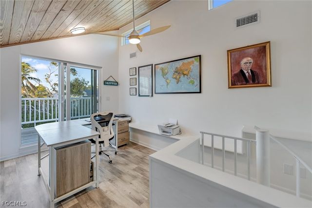 1450 Royal Poinciana DR, Sanibel, FL 33957